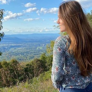 Multi-colored green top!